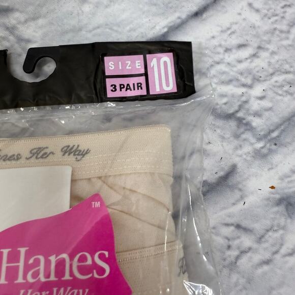 New Vintage 1999 Hanes Her Way 100% Cotton Briefs 3 Pack Size 10 Beige - Picture 2 of 2